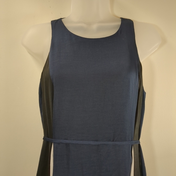 Banana Republic long dress, 2 petite, blue,black and white - Picture 7 of 10